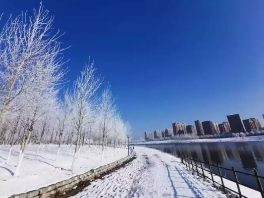 北国春城的天气絮语,在寒暑交织中感受长春的四季温度 北国春城的天气絮语,在寒暑交织中感受长春的四季温度